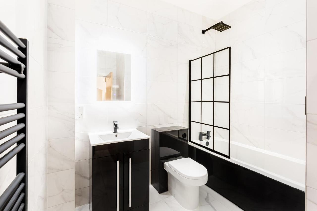 Sydenham Place - Birmingham City Centre Jewellery Quarter - A Trio Of Premium High End Town/Penthouses - 4 Bedrooms & Secure Ev Parking Extérieur photo